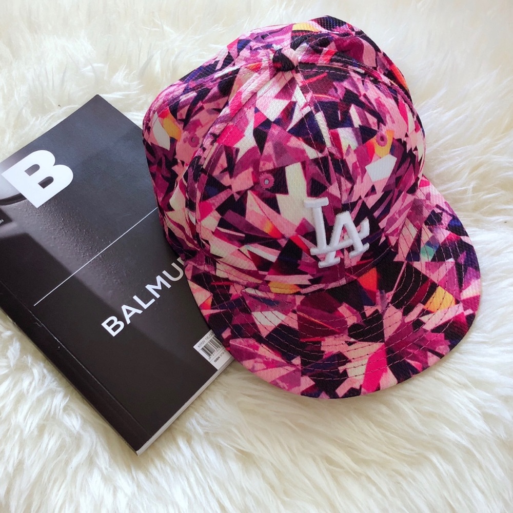 Pink adjustable cap by New era with LA logo
